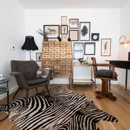 Apartamento Com 3 Quartos *