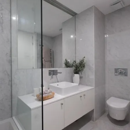 Apartamento Com 3 Quartos *